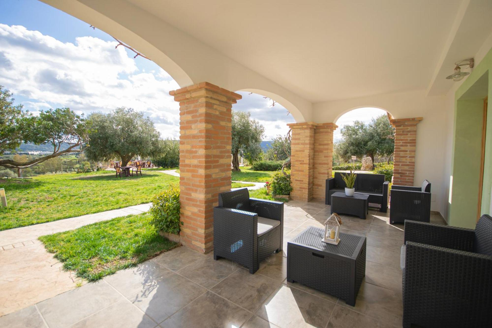 Hotel Essenza Di Mirto La Caletta Δωμάτιο φωτογραφία