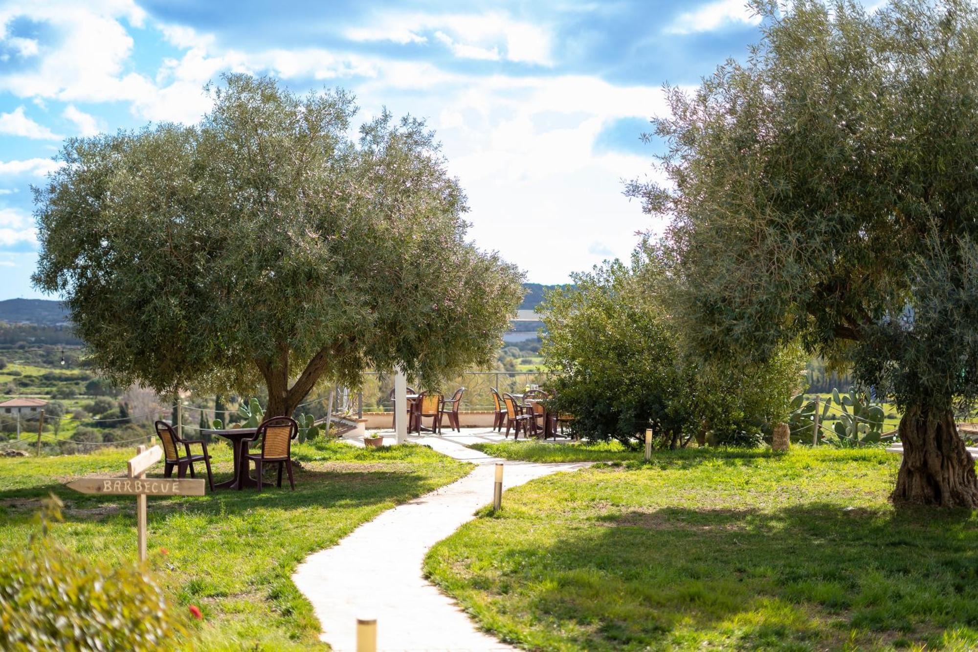 Hotel Essenza Di Mirto La Caletta Εξωτερικό φωτογραφία